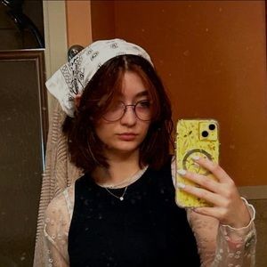 Meet your Posher, Mackie